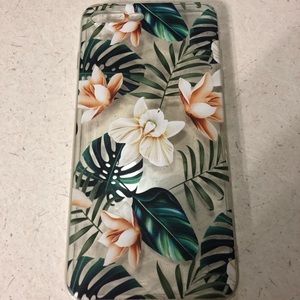 Floral iPhone 8+ case